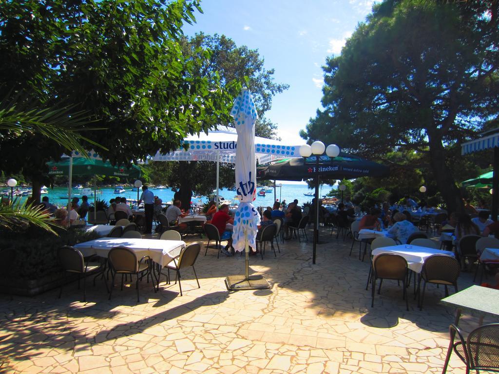 Villa Lucija Rab Town Buitenkant foto