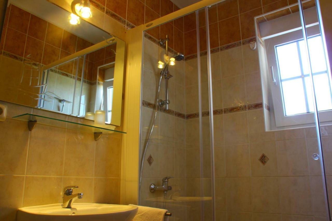 Villa Lucija Rab Town Kamer foto