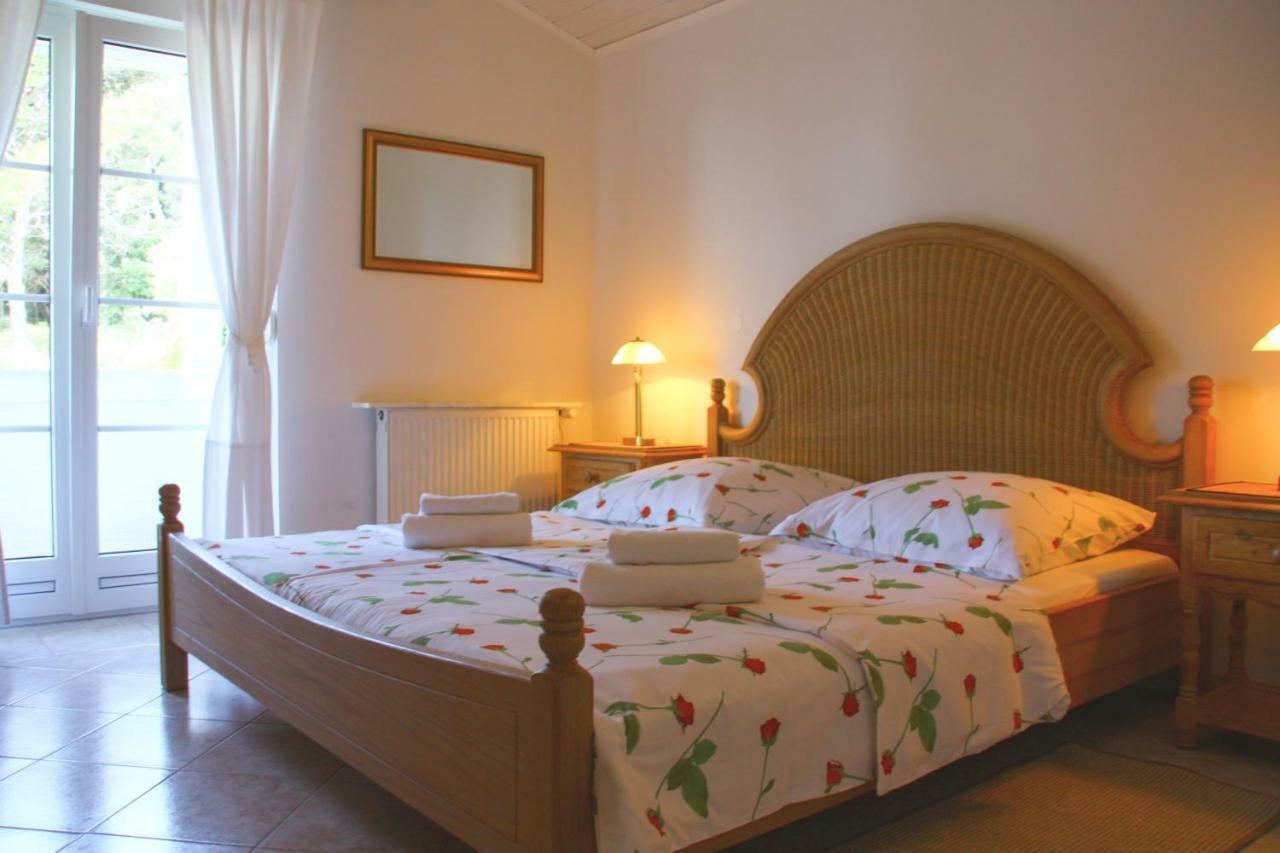 Villa Lucija Rab Town Buitenkant foto