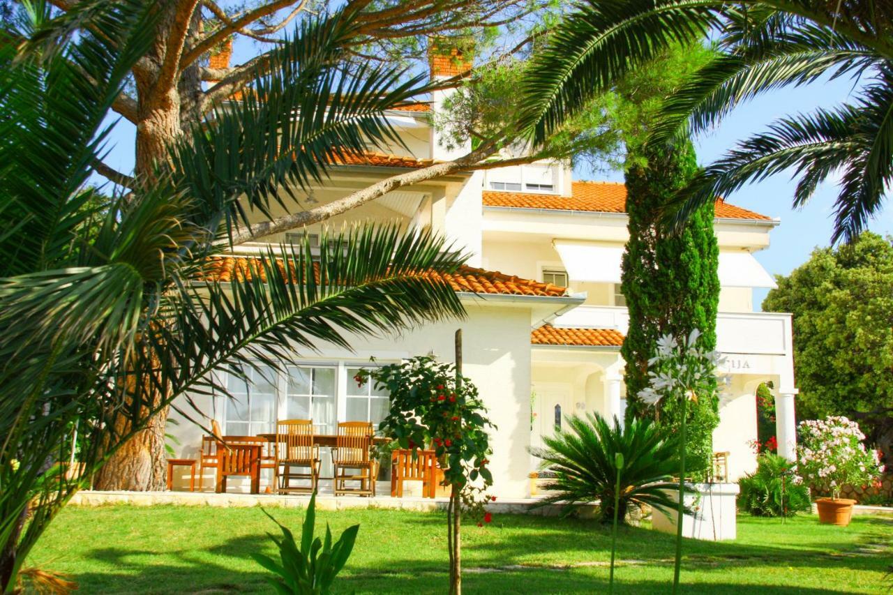 Villa Lucija Rab Town Buitenkant foto